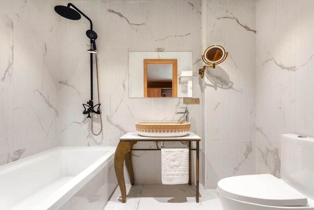 Отель Brim Hotel Тбилиси